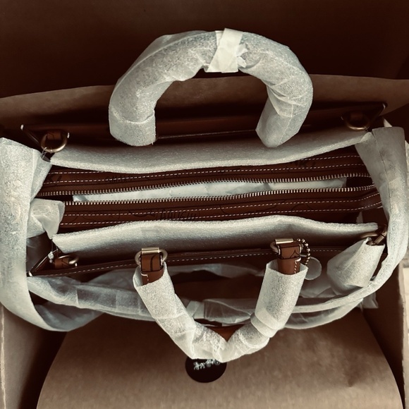 SOLD COACH x PEANUTS LTD HAZELNUT NEWSPRINT SNOOPY ROGUE - Picture 5 of 6